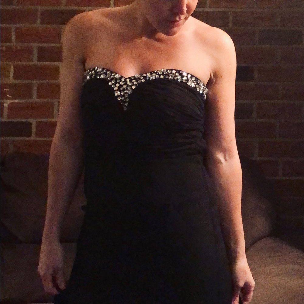 Black prom dress